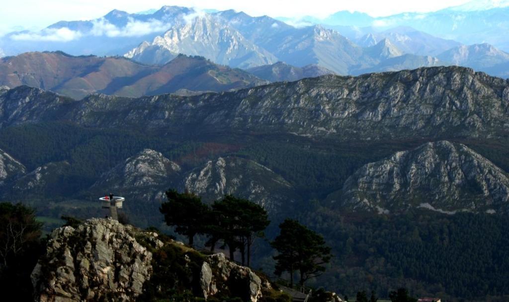 La Casona De Con Vendégház Mestas de Con Kültér fotó